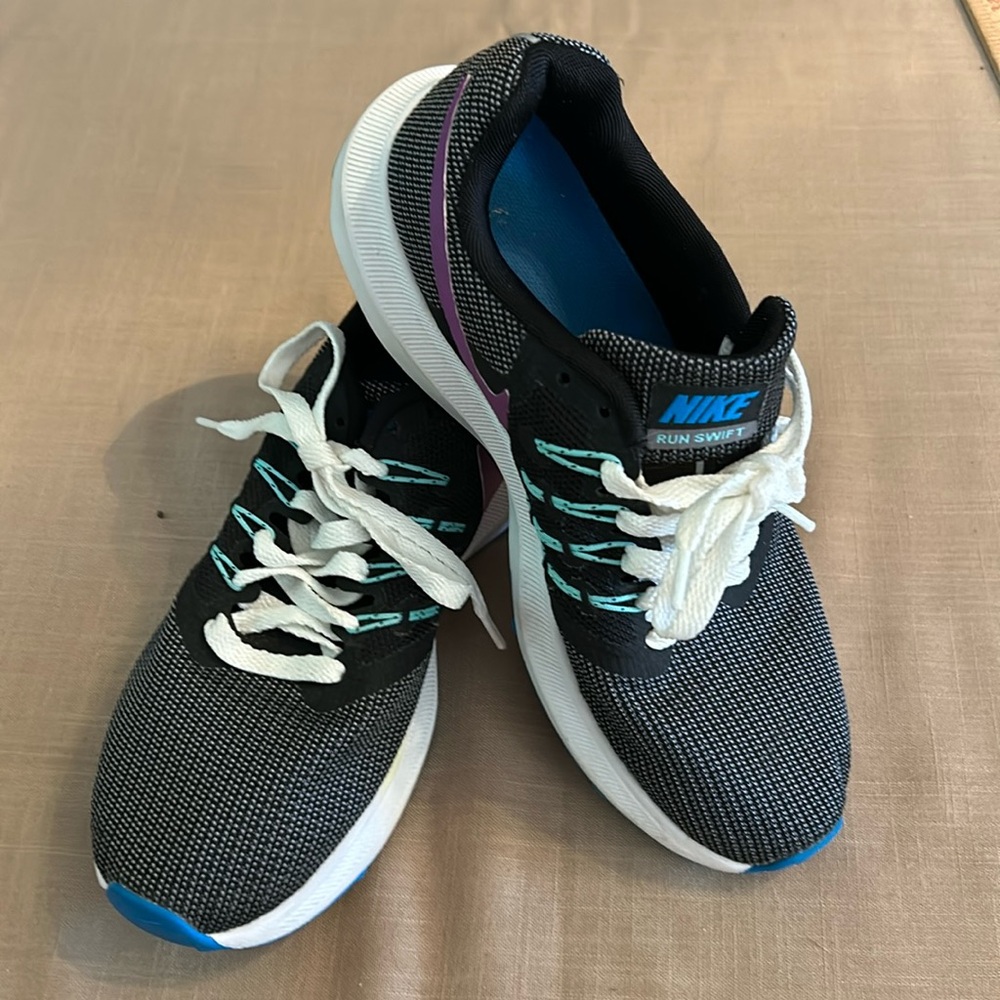 Mike athletic shoes